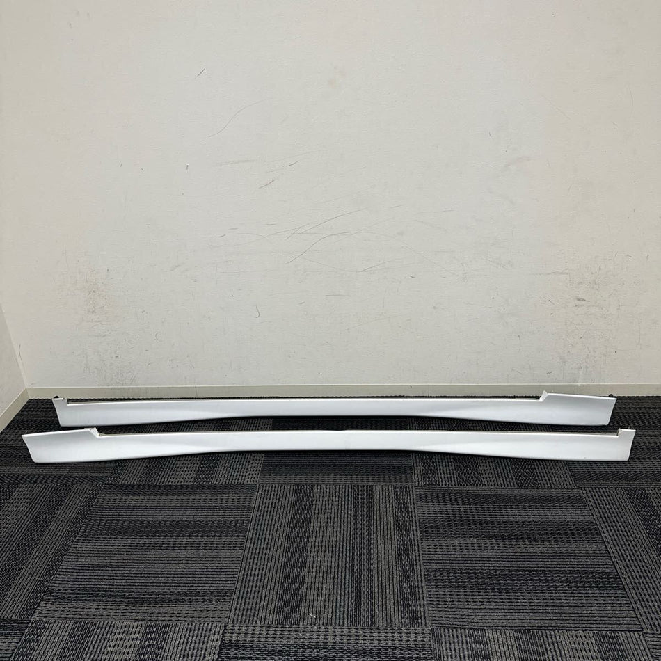 Chaser Tourer V JZX100 Genuine Optional Side Skirts Left & Right Set White 040 Compatible with Mark II Cresta